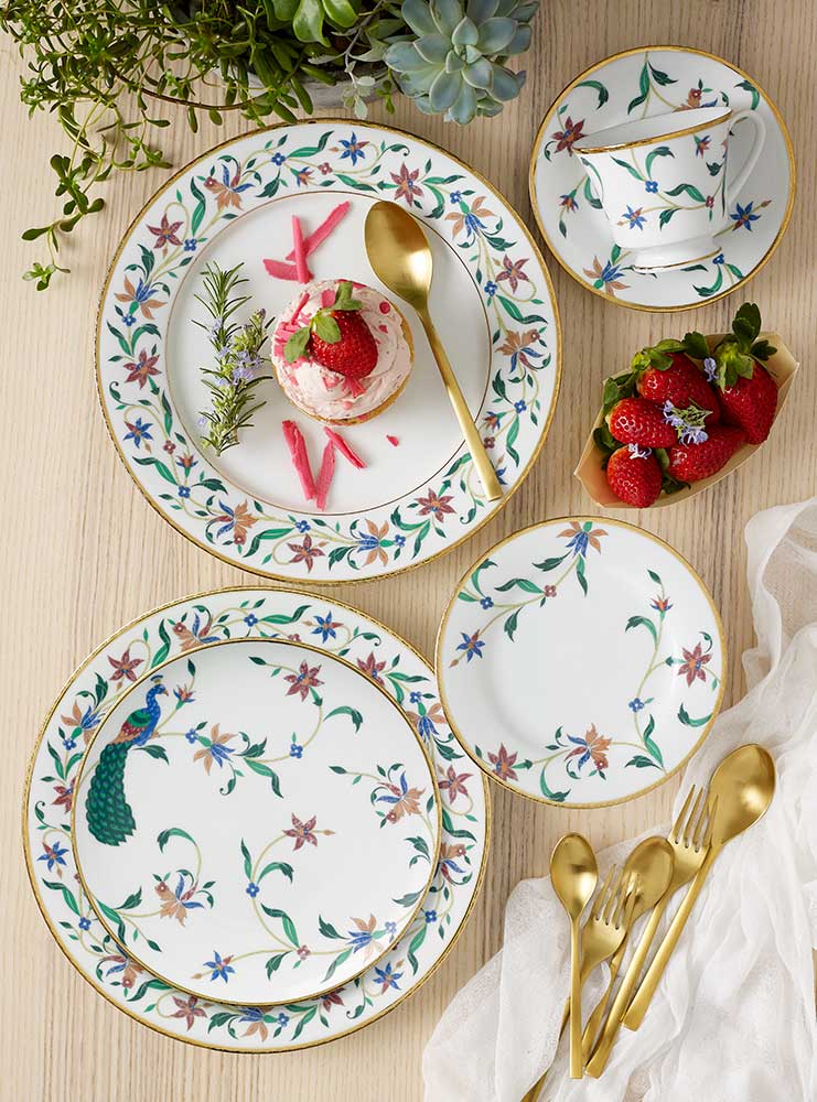 DINNER SET BOUNTIFUL GARDEN 97 PCS